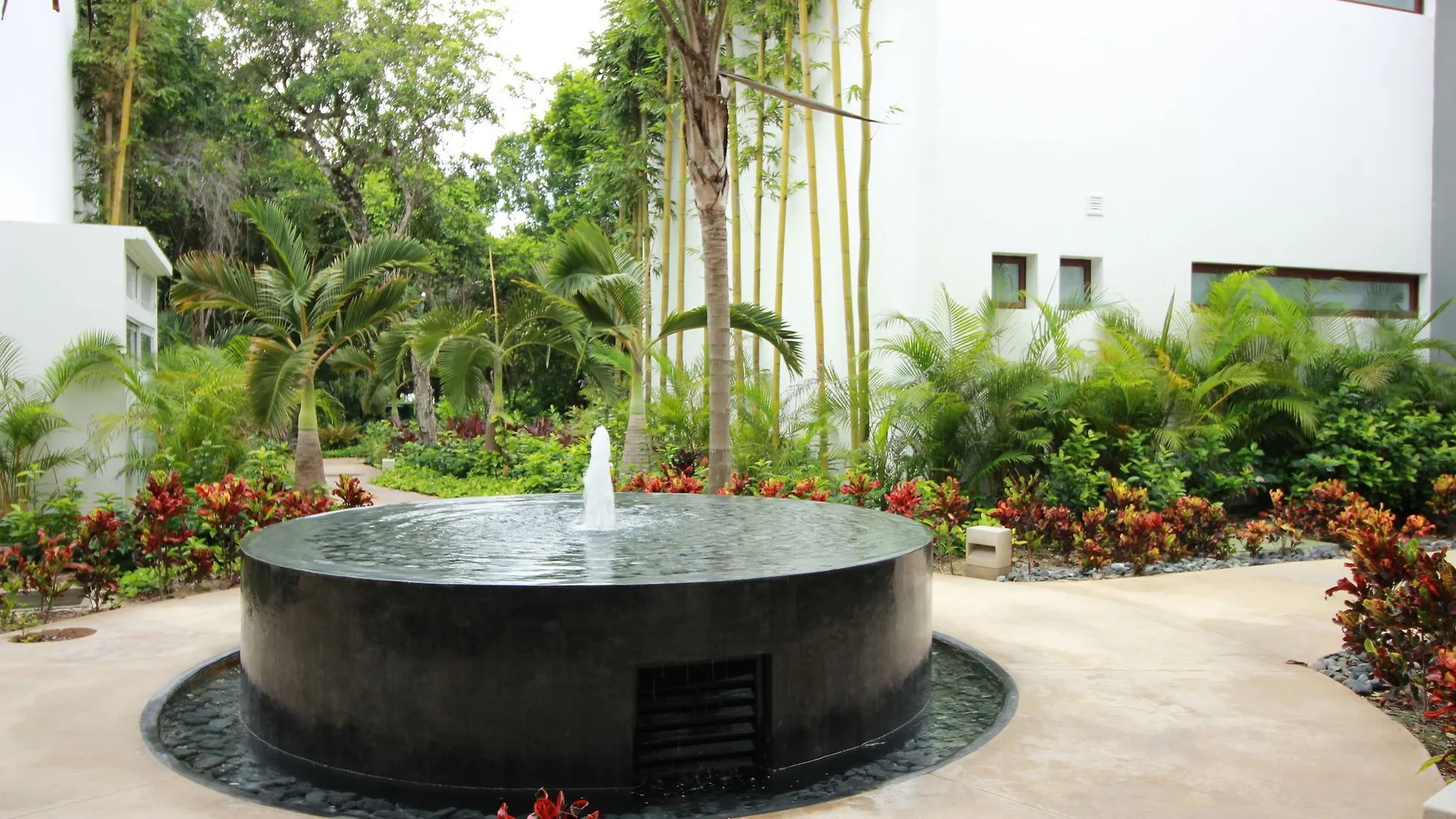 Studio In Bahia Principe By Olahola Akumal 0*,